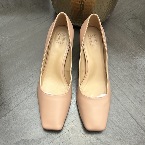Naturalizer KARINA Block Heel Pumps (NARROW) - Picture 7 of 11
